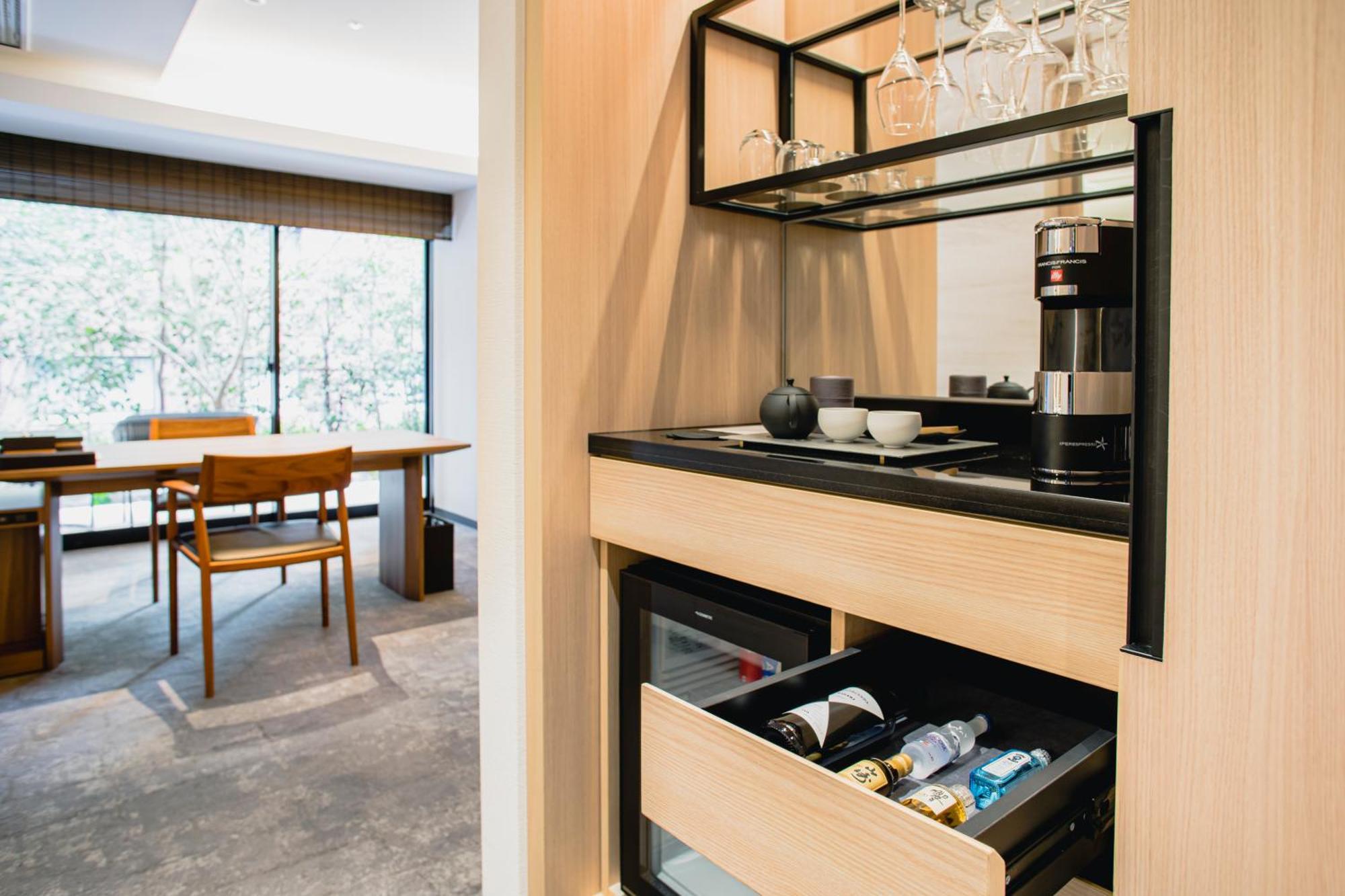 The Thousand Kyōto Exterior foto A wet bar in a hotel
