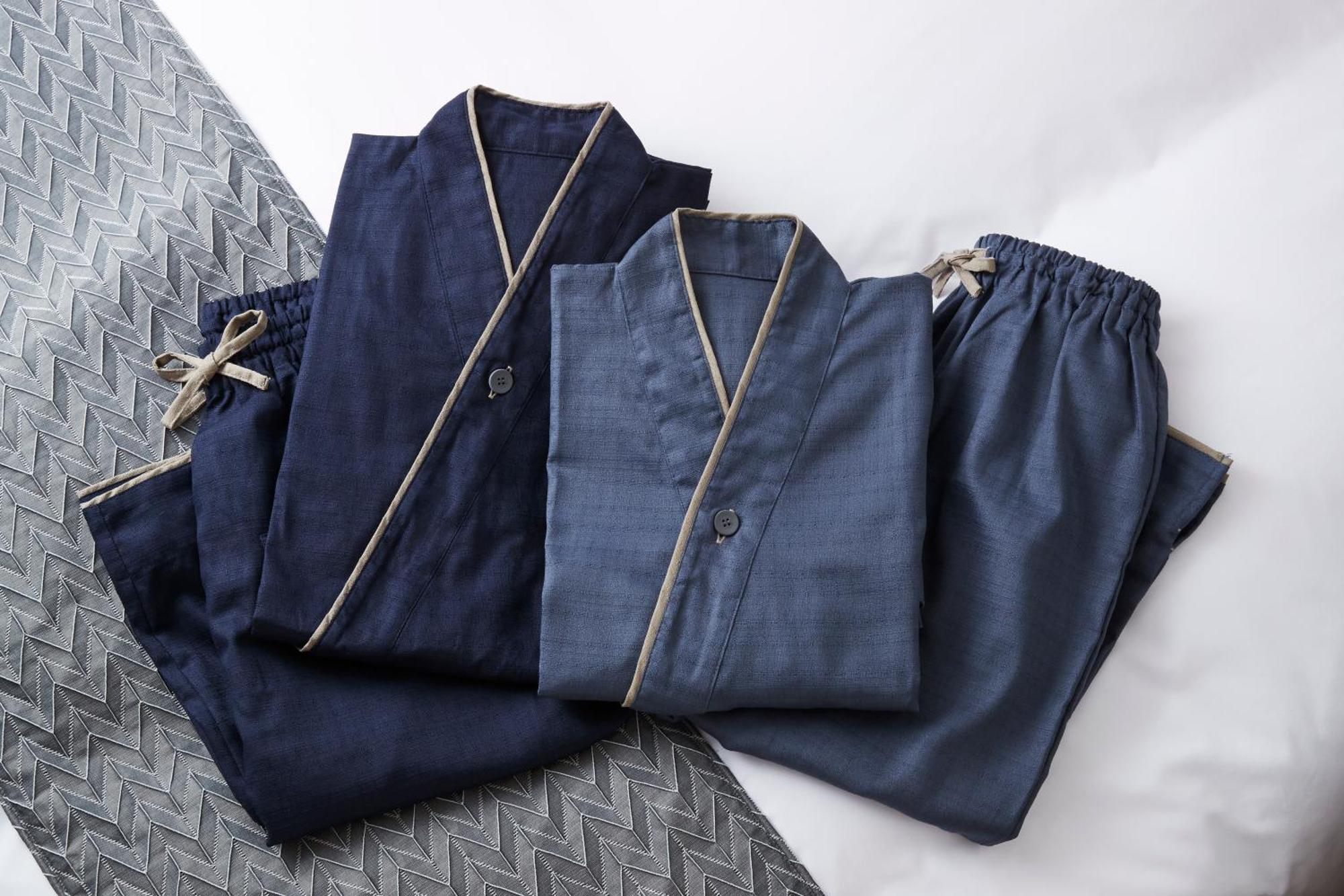 The Thousand Kyōto Exterior foto A blue hakama